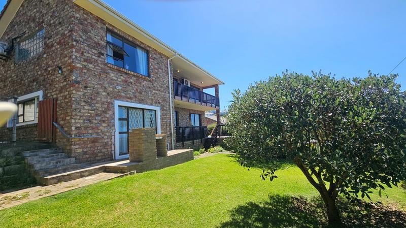 4 Bedroom Property for Sale in Dana Bay Western Cape